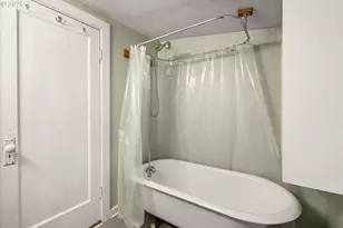 1408 Pine St, Lake Oswego, OR 97034 - Photo 20