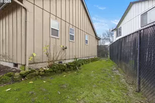 811 Virgil Ave, Eugene, OR 97404 - Photo 32