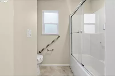 811 Virgil Ave, Eugene, OR 97404 - Photo 24