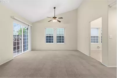 811 Virgil Ave, Eugene, OR 97404 - Photo 8