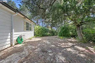1600 Rhododendron Dr, Florence, OR 97439 - Photo 40