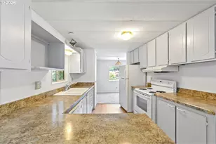 1600 Rhododendron Dr, Florence, OR 97439 - Photo 12