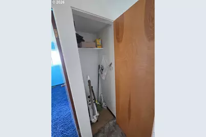 68883 Loop Dr, Hines, OR 97738 - Photo 18