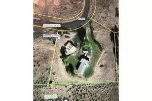 68883 Loop Dr, Hines, OR 97738 - Photo 2