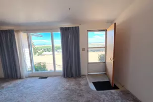 68883 Loop Dr, Hines, OR 97738 - Photo 14