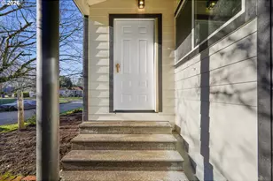 6023 N Amherst St, Portland, OR 97203 - Photo 4