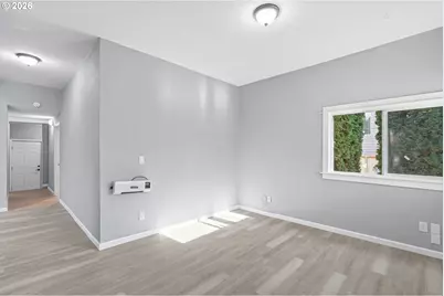 6023 N Amherst St, Portland, OR 97203 - Photo 8