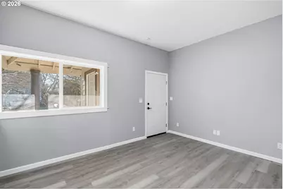 6023 N Amherst St, Portland, OR 97203 - Photo 10