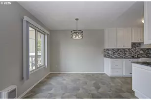 5585 E Evergreen Blvd, Vancouver, WA 98661 - Photo 8