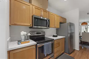 12100 SW Swift Ave, Beaverton, OR 97007 - Photo 22