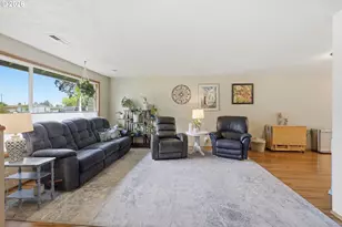 430 S 37th Pl, Springfield, OR 97478 - Photo 10