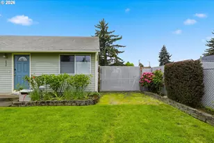 430 S 37th Pl, Springfield, OR 97478 - Photo 4