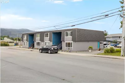 529 Railroad St, Brookings, OR 97415 - Photo 1