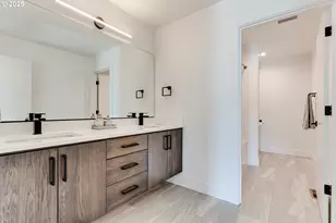 967 S 66th Pl, Springfield, OR 97478 - Photo 34