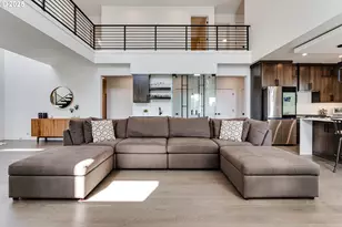 967 S 66th Pl, Springfield, OR 97478 - Photo 6