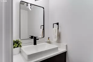 967 S 66th Pl, Springfield, OR 97478 - Photo 38