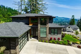 967 S 66th Pl, Springfield, OR 97478 - Photo 2