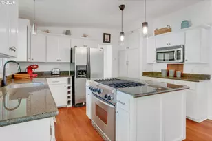 6255 SW Elm Ave, Beaverton, OR 97005 - Photo 18