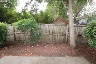 15999 SW 81st Pl, Portland, OR 97224 - Photo 32