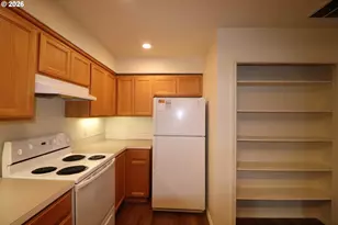 15999 SW 81st Pl, Portland, OR 97224 - Photo 6