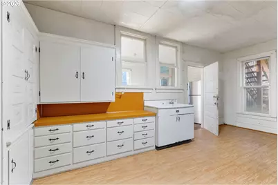 1580 Markham Rd, Hood River, OR 97031 - Photo 32