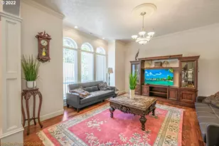 14310 SE Steele St, Portland, OR 97236 - Photo 10