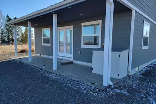 58098 N Maple Circle Rd, Christmas Valley, OR 97641 - Photo 16