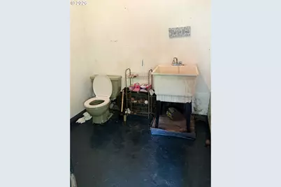 86065 Territorial Hwy, Veneta, OR 97487 - Photo 12