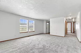 106 Mission Rd, Kelso, WA 98626 - Photo 6