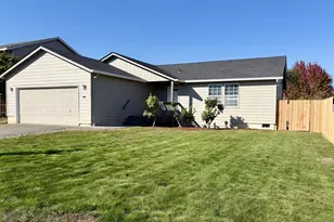106 Mission Rd, Kelso, WA 98626 - Photo 2