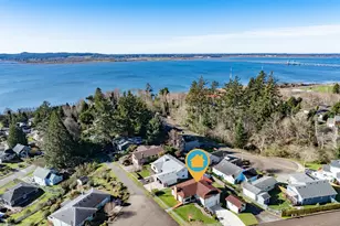 395 Cumberland St, Astoria, OR 97103 - Photo 6