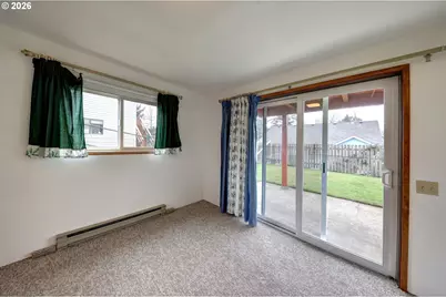 395 Cumberland St, Astoria, OR 97103 - Photo 38