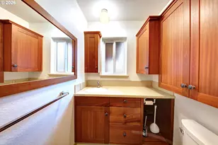 395 Cumberland St, Astoria, OR 97103 - Photo 24