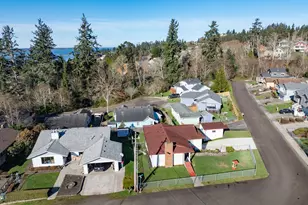 395 Cumberland St, Astoria, OR 97103 - Photo 44