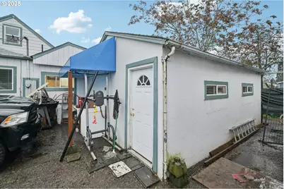 3680 Blossom Dr, Salem, OR 97305 - Photo 24