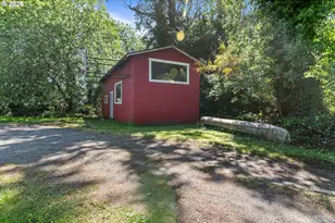 803 Ohio Ave, Bandon, OR 97411 - Photo 2