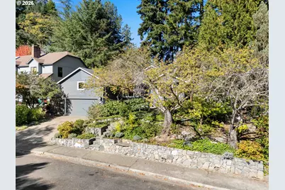 5834 SW 59th Ct, Portland, OR 97221 - Photo 4