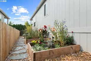 3441 SE 111th Ave, Portland, OR 97266 - Photo 10