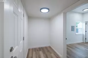 2194 Vaughn Ave, Salem, OR 97305 - Photo 16