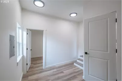 2194 Vaughn Ave, Salem, OR 97305 - Photo 12