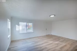 2194 Vaughn Ave, Salem, OR 97305 - Photo 4