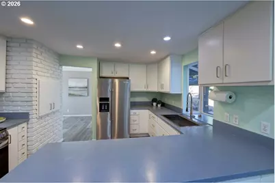 265 Auburn Ave, Astoria, OR 97103 - Photo 16