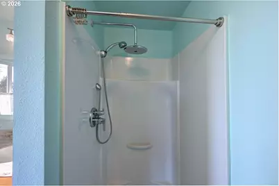 265 Auburn Ave, Astoria, OR 97103 - Photo 22