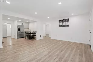 2824 SE 115th Ave, Portland, OR 97266 - Photo 12