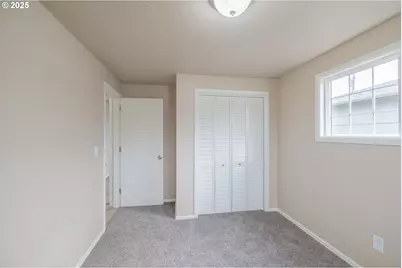 562 SE Connecticut Ave, Salem, OR 97317 - Photo 34