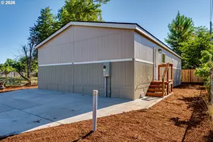 401 S 52nd St, Springfield, OR 97478 - Photo 30