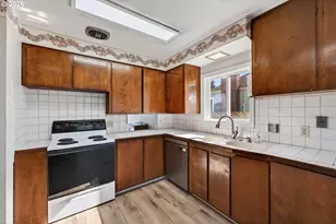 6847 N Denver Ave, Portland, OR 97217 - Photo 12