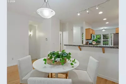 7909 SW 31st Ave #9, Portland, OR 97219 - Photo 8