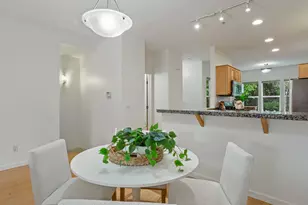 7909 SW 31st Ave, Portland, OR 97219 - Photo 8