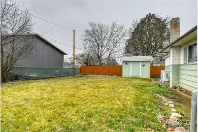 321 NE 42nd St, Pendleton, OR 97801 - Photo 36